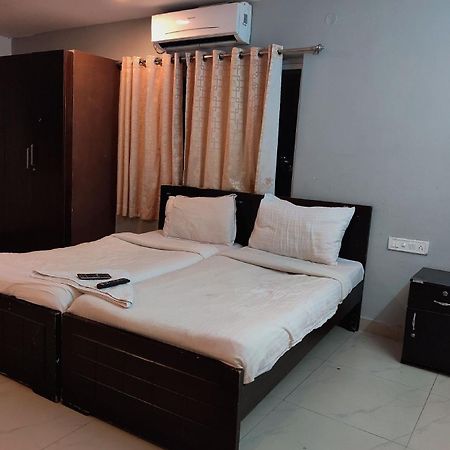 Collection O Jubilee Banjara Suites Hyderabad Exteriör bild