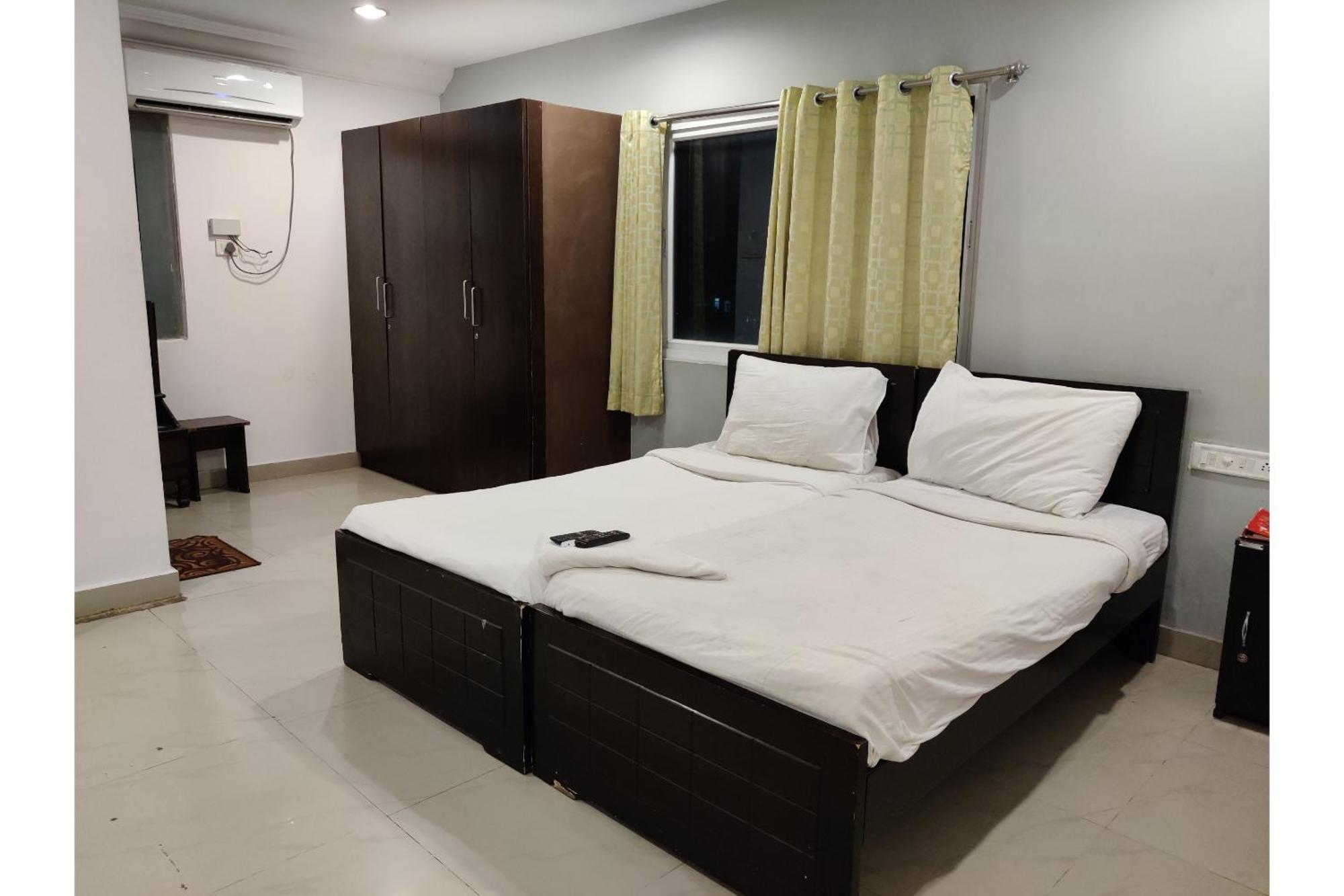 Collection O Jubilee Banjara Suites Hyderabad Exteriör bild